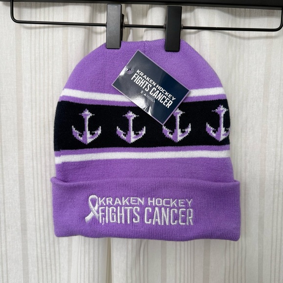 NHL Accessories - NWT Seattle Kraken ⚓️ Hockey Fights Cancer purple beanie